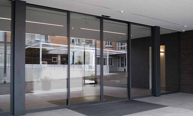 کاربرد درب شیشه ای اتومات