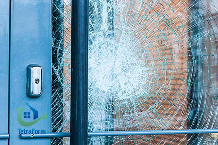 شکست خود به خودی شیشه دوجداره